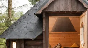 Luxury Waterfront Self-Catering Cabins  - Image 3