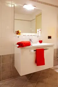 GRIANTE RESIDENCE NO 1 - Image 1