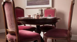 Bridge Street Townhouse - Image 2