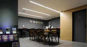 Hotel 8 Hours - Image 4