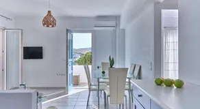 Ifestos casa con vista mare, a 50 metri dalla spiaggia sabbiosa di Logaras - Image 3