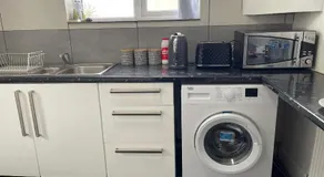 Kingsbury Service Accommodation - Image 4