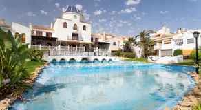 Maison de vacances 'Casa Pista' avec piscine partagée, Wi-Fi et climatisation - Image 3