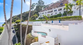 10-Star Property! Premium Ocean Views, Immaculate Corner Condo with Fireplace, New Golf Cart - Image 5