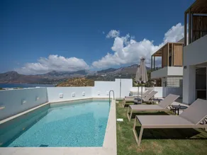 Villa in Crete with Pool & Beach Access - Image 2