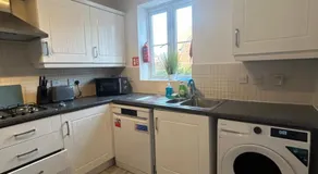 Ursa House, Work Stays Welcome, Free Parking - Image 4