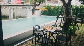 DUM Hotel - Si Phum - Image 5
