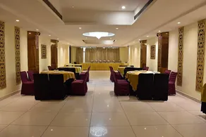 The Town House - Image 5