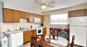 2 Bed, 1 Bath, Upper Level Unit - Image 5