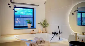 La Grange-Vorsen Logement privatif de 100m2 avec bain balnéo, cabine Infrarouge, jacuzzi, climatisation - Image 2