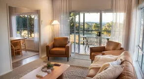 Bathurst Goldfields Resort - Conrod Straight, Mount Panorama - Image 2