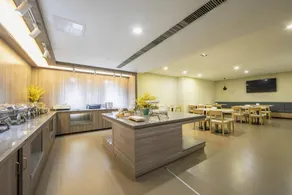 Hanting Hotel Zhengzhou Xinzheng Airport - Image 3