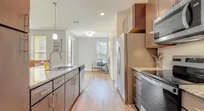 XL 1BR 2-King Beds Near Mayo Pool Gym Workspace - Image 3