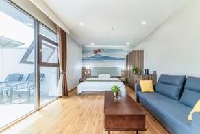 Summit Hotel - Image 2