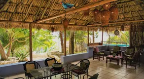 El Roble Nature Hotel & Lagoon - Image 4