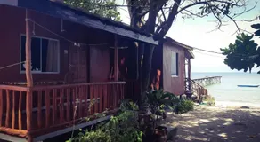 Tajau Laut Guesthouse - Image 3
