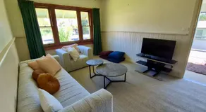 Currambene Retro Retreat - 100m to the main street of Huskisson - Image 2