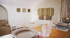 HOME 5 - Fra Leone - Image 5