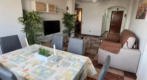 Apartalux Palacio del Mar - Image 2