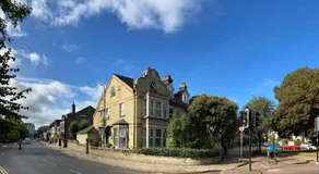 A & B Guest House Cambridge - Image 3