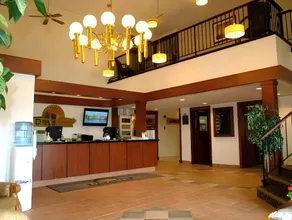 Days Inn by Wyndham Bridgewater Conference Center - Image 3