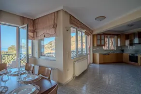 Elysian Bayview - Image 4