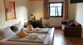 Landhotel Lindenhof - Image 2