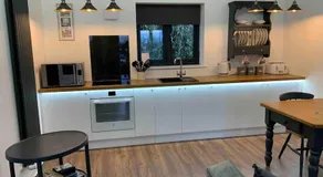 Open plan Stylish Apartment in rural Kent - Image 4