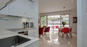 Modern Apartment next the Beach - Image 5