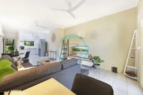ZEN Westralia: 2-BR Cozy Inner-City Apt Near Shops - Image 2