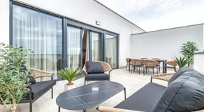 Arena Lux Apartments - Image 3