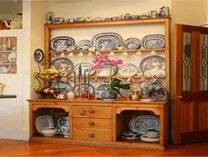 Peace & Plenty Inn - Image 2