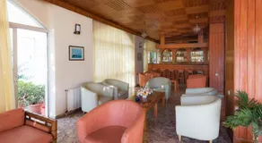 Captain's Hotel - Image 3
