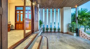 Bigcountry Villa Ayutthaya - Image 2