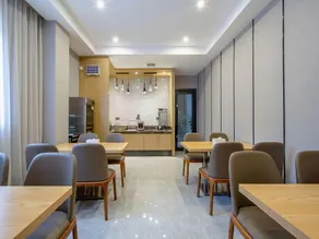 Star Sky Esports Hostel - Image 3