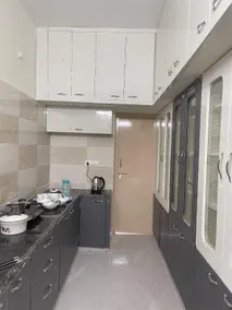 Sun Home Stays - Spacious Rooms - New Property - Pleasant Location - Image 4