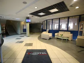 Aqua Hotel - Image 5