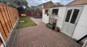 CONTRACTORS OR FAMILY HOUSE M1 Nottingham - IKEA RETAIL PARK - SWINDON CLOSE - 2 Bed Home with Driveway, private garden, sleeps 4 - TV'S in all rooms - Image 5