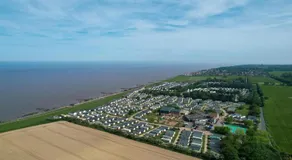 Homely Caravan With Outside Decking At Broadland Sands Ref 20319Bs - Image 4