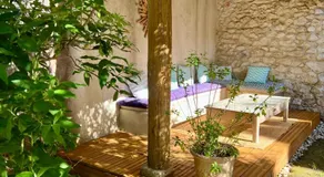 La Maison Des Autres, piscine chauffée, chambres d'hôtes, proche d'Uzès, Nîmes, Pont du Gard, Alès - Image 2