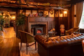 Cotswold Gateway Hotel - Image 2