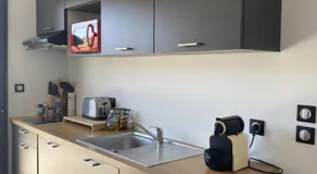 Superbe Studio meublé idéal pour couple ZEN avec SPA - Image 4
