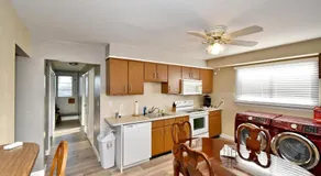 2 Bed, 1 Bath, Upper Level Unit - Image 2