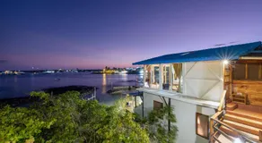 Blu Galapagos Sustainable Waterfront Lodge - Image 3