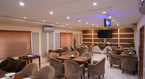 Hotel Avalon Suites - Image 4