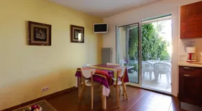 T3 Rez de Jardin,Piscine Privée - Image 4