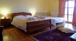 Nimbus Guesthouse - Image 2