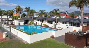 Palm Pacific Resort & Motel - Image 5