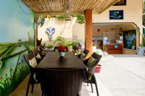 White Shamrock Beach Hotel - Image 4