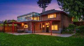 Maple Leaf Modern Retreat with EV Charger - Image 5